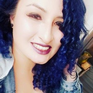 Meet your Posher, Adriana